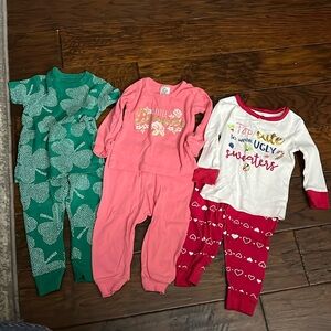 3 sets pajamas 12 months
Carters Greber and Koala brand
